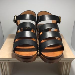 Wooden sandals, size 7